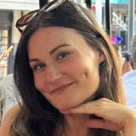 Annemarie White