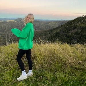 Bella McLoughlin